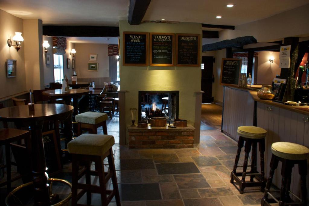 The White Hart Inn Ньюбери Экстерьер фото